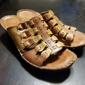 Ariat 9 Two Tone Slip On Sandal